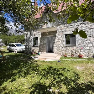 Bujtina Milani Shkoder